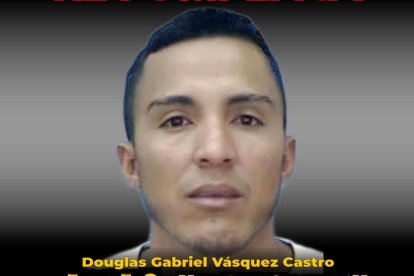 Existe un plan de recompensas para quienes proporcionen información que permita su captura.