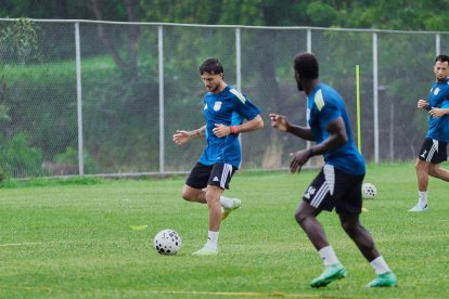 Emelec está complicado en la tabla de la LigaPro 2026.