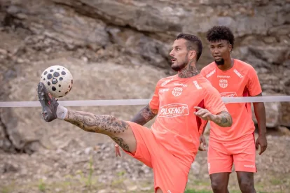 Benedetto y su confesión más sincera: pensó en el retiro antes de brillar en Barcelona SC.