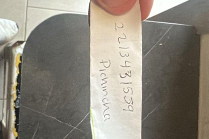 Este papel habrían entregado los supuestos funcionarios judiciales.