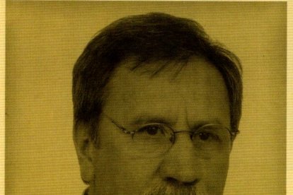 Ángel Bolívar Castillo Orellana también fue músico y docente.