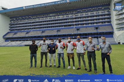 La dirigencia de Emelec incorporó tres jugadores y los mandó a trabajar a su filial Rocafuerte FC.