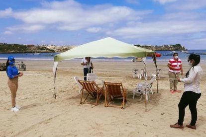 En las playas de Ayangue se efectuó la señalización de espacios.