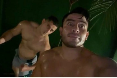 Los dos jóvenes se llevaban bien, según este selfie hecho por Salcedo.