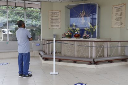 Hace más de dos décadas, el lojano Efrén Curay volcó su devoción al Divino Niño Jesús.