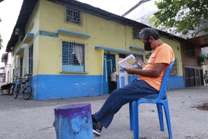 Un hermano de Leopoldo recreó cómo su pariente leía este diario a menudo.
