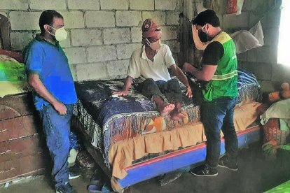 El salitreño José Ezequiel Ríos Arreaga tiene un tumor en la cabeza.