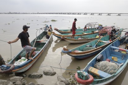 Los jornaleros suelen trabajar al mediodía o por la tarde. Se reúnen a diario.