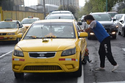 Lo mas satisfactorio para un artista de calle, es cuando su esfuerzo es reconocido, ya que con ello sustentaran a sus familias.