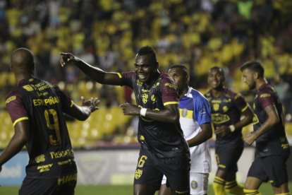 Osbaldo Lastra fue fichado por Barcelona en 2019, tras su salida de Emelec.