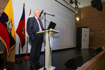 El Ministro de Energía y Recursos Naturales No Renovables, René Ortiz anunció los cambios.