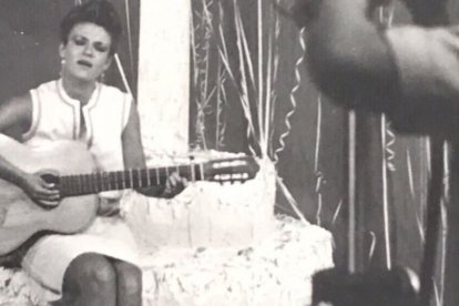 Su carrera musical la inició en 1970. Desde entonces ha llevado a su talento a escenarios nacionales y extranjeros.