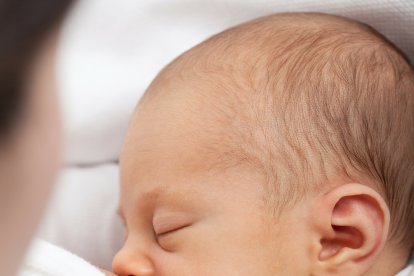  La leche de mamá sí alimenta después de los dos años del bebé.  