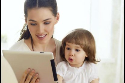  Para estas mamás tecnológicas sus smartphones hacen parte imprescindibles de las herramientas de trabajo y sociedad. 