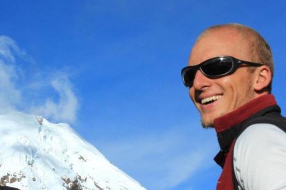 Karl Egloff, ecuatoriano de ascendencia suiza, logró este récord en su segundo intento en esta montaña.