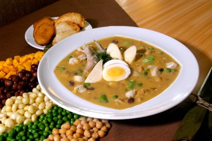  Según chefs internacionales, la fanesca guarda similitud con un plato francés: el Cassoulet. 