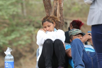 El rostro de Ana Cuzme denota el dolor por la muerte de su hija.