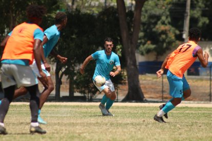 El volante uruguayo estará en Atlético Porteño, de la Serie B, hasta diciembre de 2020.