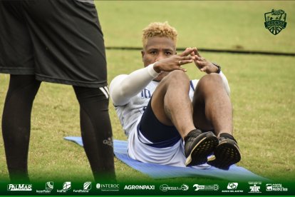 Daniel Angulo estará en la ofensiva de los orenses.