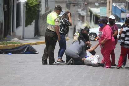 Una de las hijas se desmayó cuando se enteró de la muerte