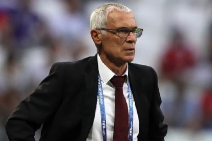 Héctor Cúper, de 63 años y de nacionalidad argentina, también es opcionado