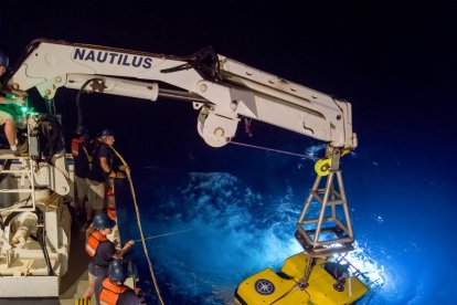 Los científicos utilizaron modernos vehículos submarinos operados remotamente (ROV).