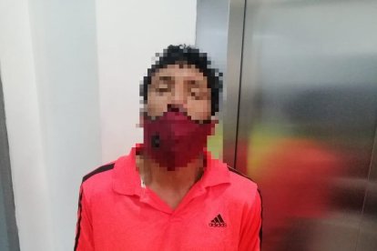 El agresor fue detenido en un departamento cerca del lugar de los hechos.