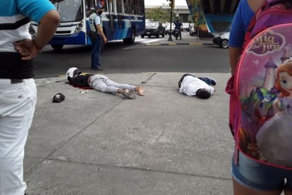 El sargento (izquierda) falleció, pero su amigo sobrevivió.