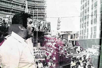 Luis fue un dirigente sindical de  trabajadores en Manta y en Guayaquil.