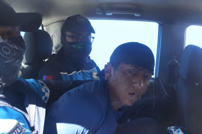 El detenido negó el hecho durante su aprehensión. Según él, se confundieron de persona.