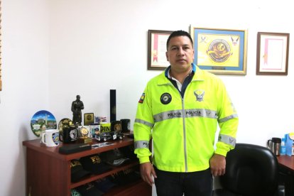 El mayor Iván Naranjo dice que los acompañantes del fallecido cometieron un delito porque alteraron la escena del deceso.