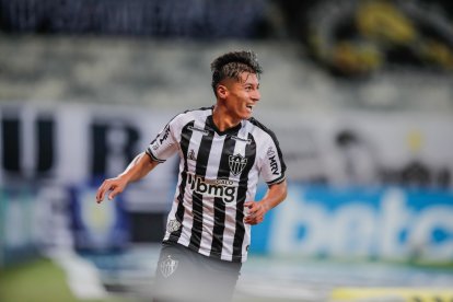 Alan Franco hizo dos goles ante el Sao Paulo.