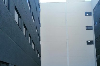 El cuerpo  del adulto mayor permaneció más de dos horas en el lugar.