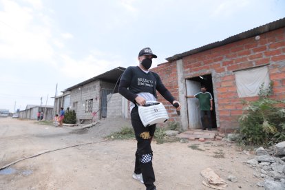 El quiteño Bryan Puentes luchó contra dos enfermedades letales: coronavirus y dengue.