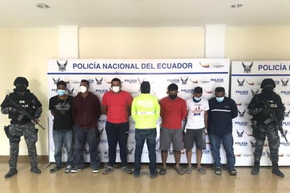 Seis personas fueron detenidas, dos colombianos y cuatro ecuatorianos.