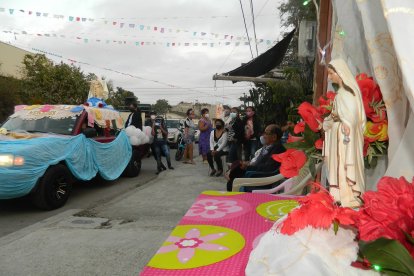 En el barrio Los Angelitos se levantó uno de los seis altares en su honor.