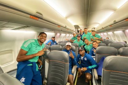 La foto de despedida de Guayaquil de los jugadores del Flamengo.