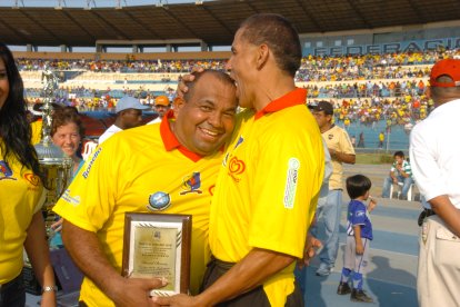 David Bravo (i) fue una de las figuras que tuvo Barcelona, en la década de los 90.