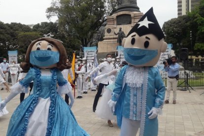 Se realizó el Pregón Cívico en el Parque Centenario, lo que da inicio a las fiestas de octubre en la celebración del Bicentenario de independencia de Guayaquil.