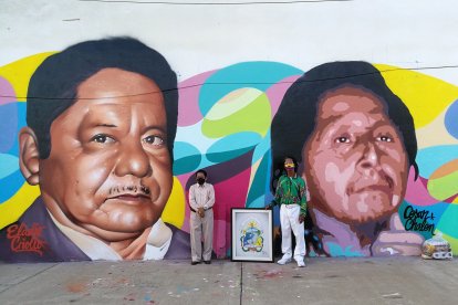 José Briones y Miguel Ángel Tumbaco pintaron los rostros de Criollo y Chalén.