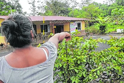 En este patio jugó por última vez la niña antes de que fuera asesinada.