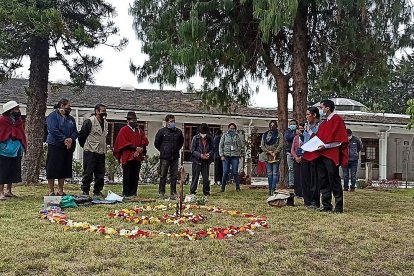 En la purificación de la tierra se pide por las nuevas siembras.