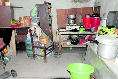 Los enseres de la casa también están en malas condiciones.





Agencia (ag-extra ag-expreso ag-quito)