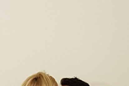 Una de las fotos donde Marián aparece besándose con Osoria.