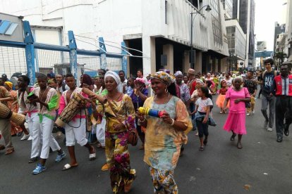 El año pasado las calles de Guayaquil se llenaron de folclor y alegría, hoy la celebración cambia por el coronavirus.