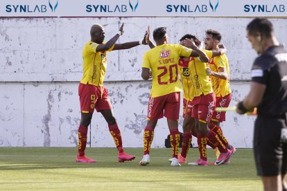 Aucas por intermedio de Lizandro Azulgaray.