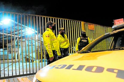 La noche del crimen los policías prefirieron no dar declaraciones.