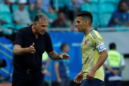 El delantero de la selección de Colombia, Radamel Falcao, estaría en duda por lesión en brazo derecho.