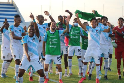 El cuadro octubrino venció a Santa Rita por 2-1 y logró el ascenso a Primera A, después de 25 años. El domingo cerrará la campaña en el estadio Jocay, ante Manta Fútbol Club.