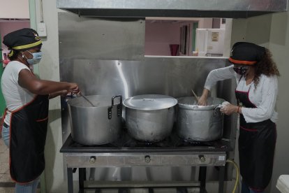 El 80 % es autogestión y el 20 % contribuciones de personas naturales y empresas. Con eso ‘paran’ la olla.